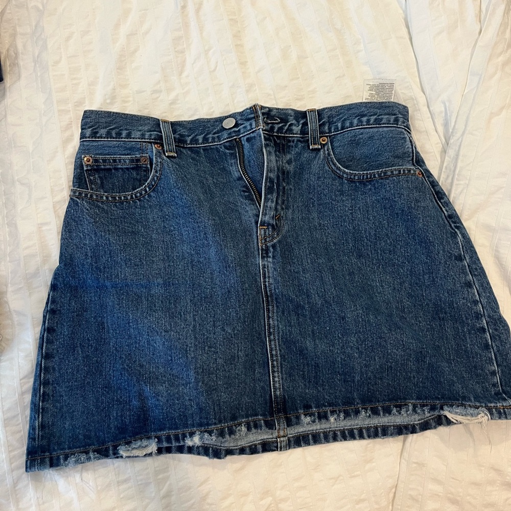 Denim Levi Skirt. Size 29.